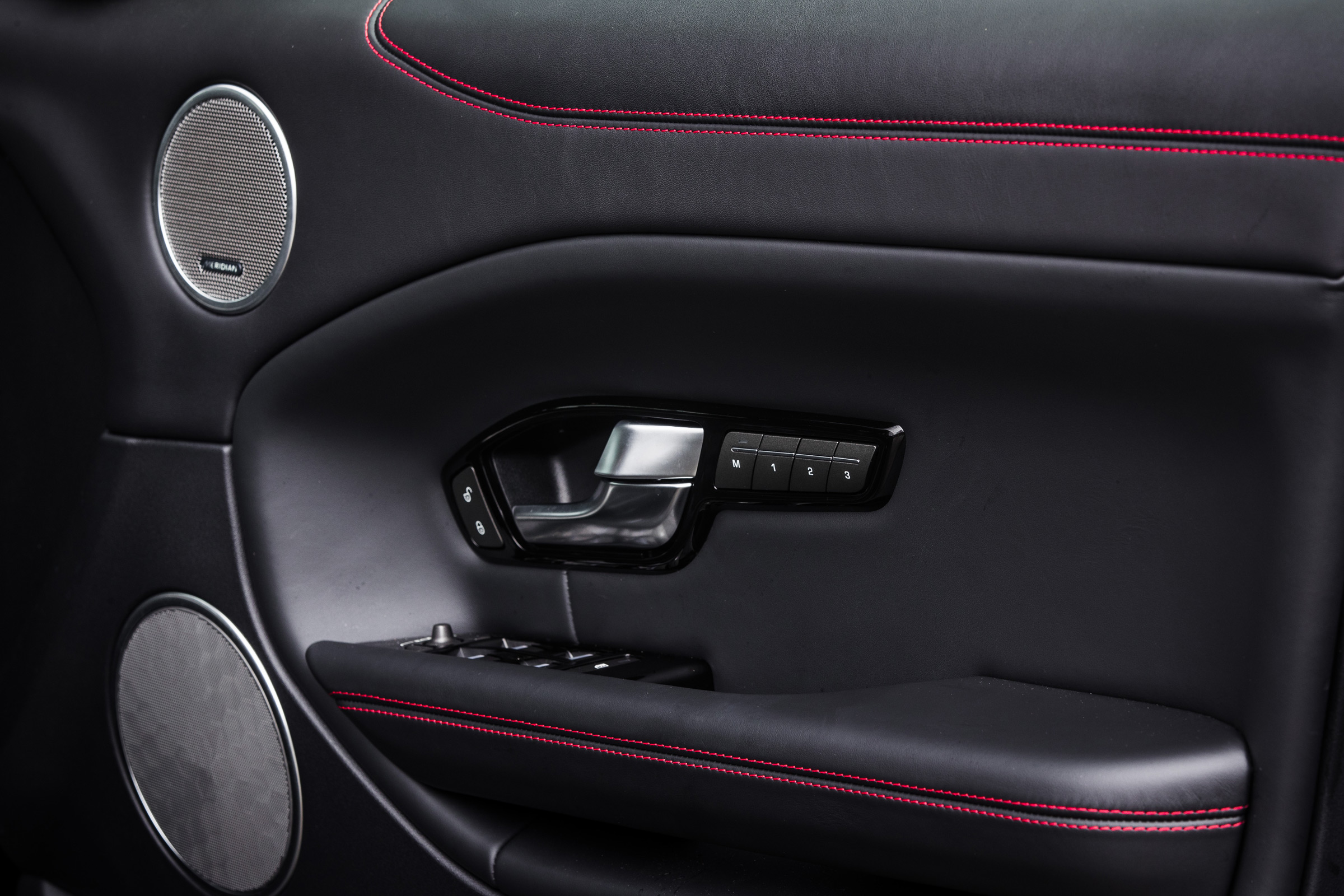 Range Rover Evoque Ember - door inlay