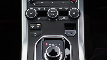 Range Rover Evoque Ember - centre console