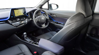 Toyota C-HR petrol - interior