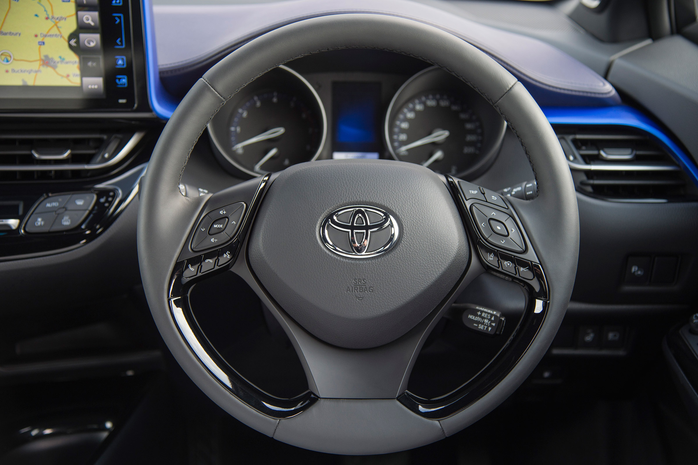 Toyota C-HR petrol - steering wheel