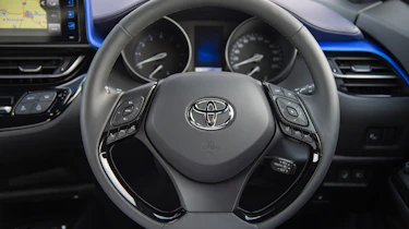 Toyota C-HR petrol - steering wheel