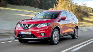 Nissan X-Trail 2.0 diesel - front