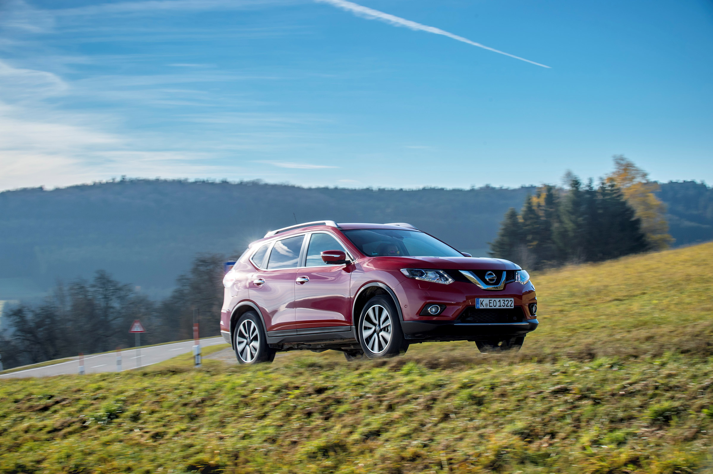 Nissan X-Trail 2.0 diesel - front panning
