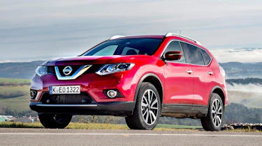 Nissan X-Trail 2.0 diesel - front static