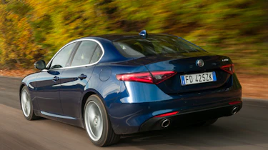 Alfa Romeo Giulia - rear tracking