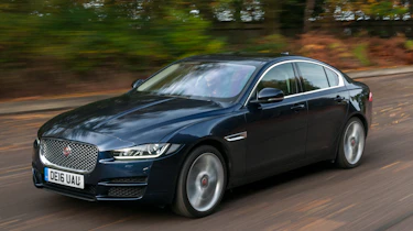 Jaguar XE - front tracking