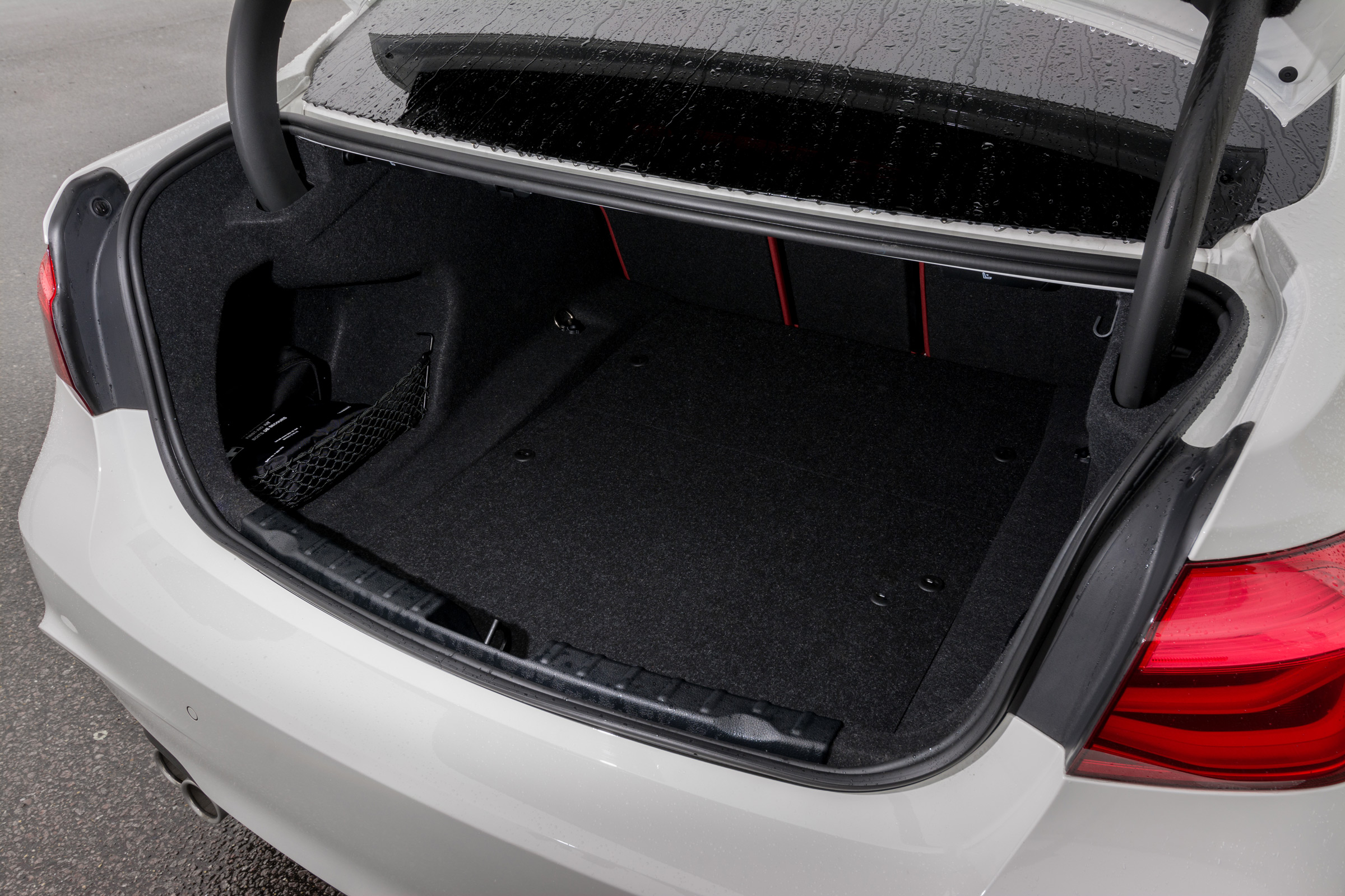 BMW 3 Series - boot