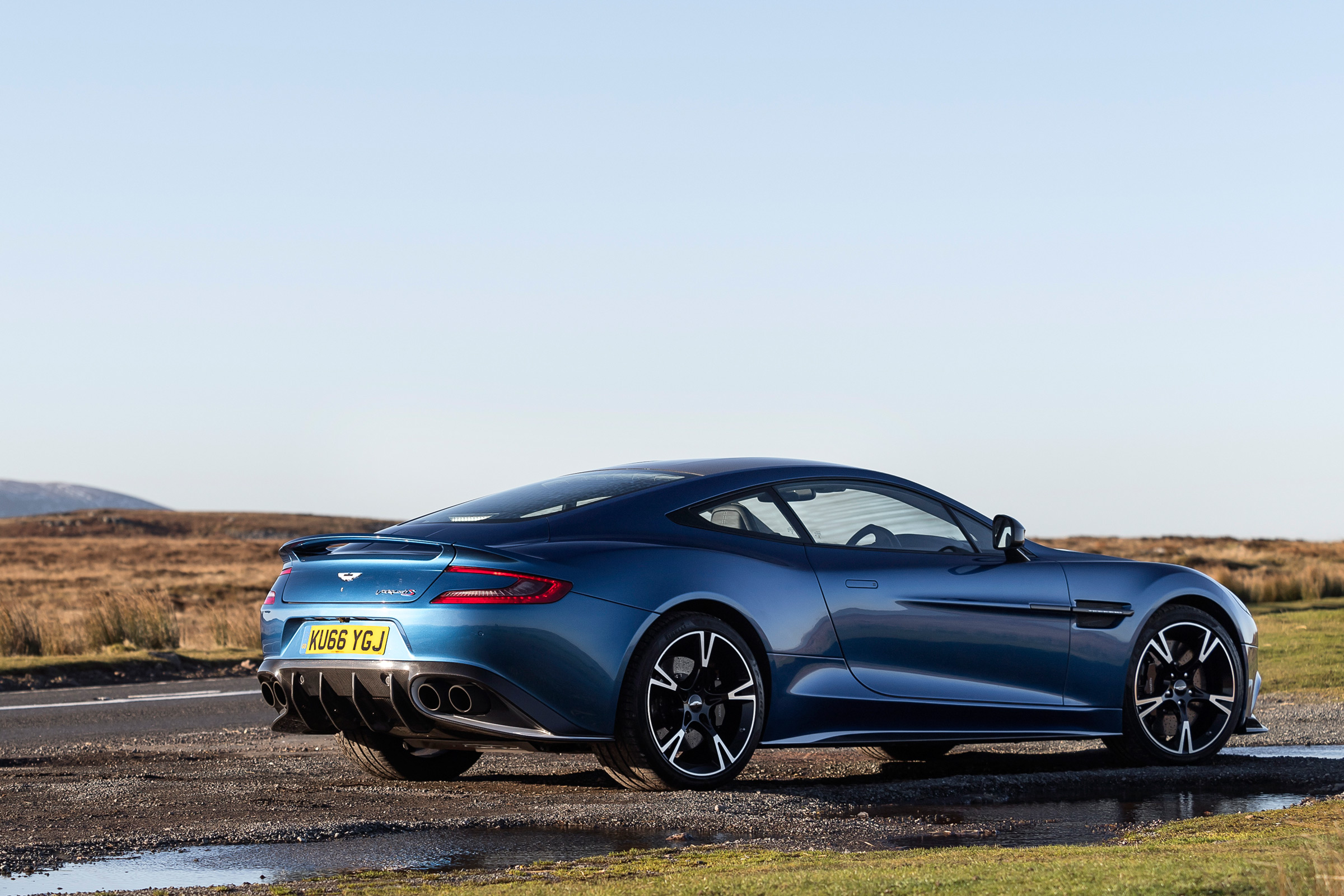Aston Martin Vanquish S - rear quarter