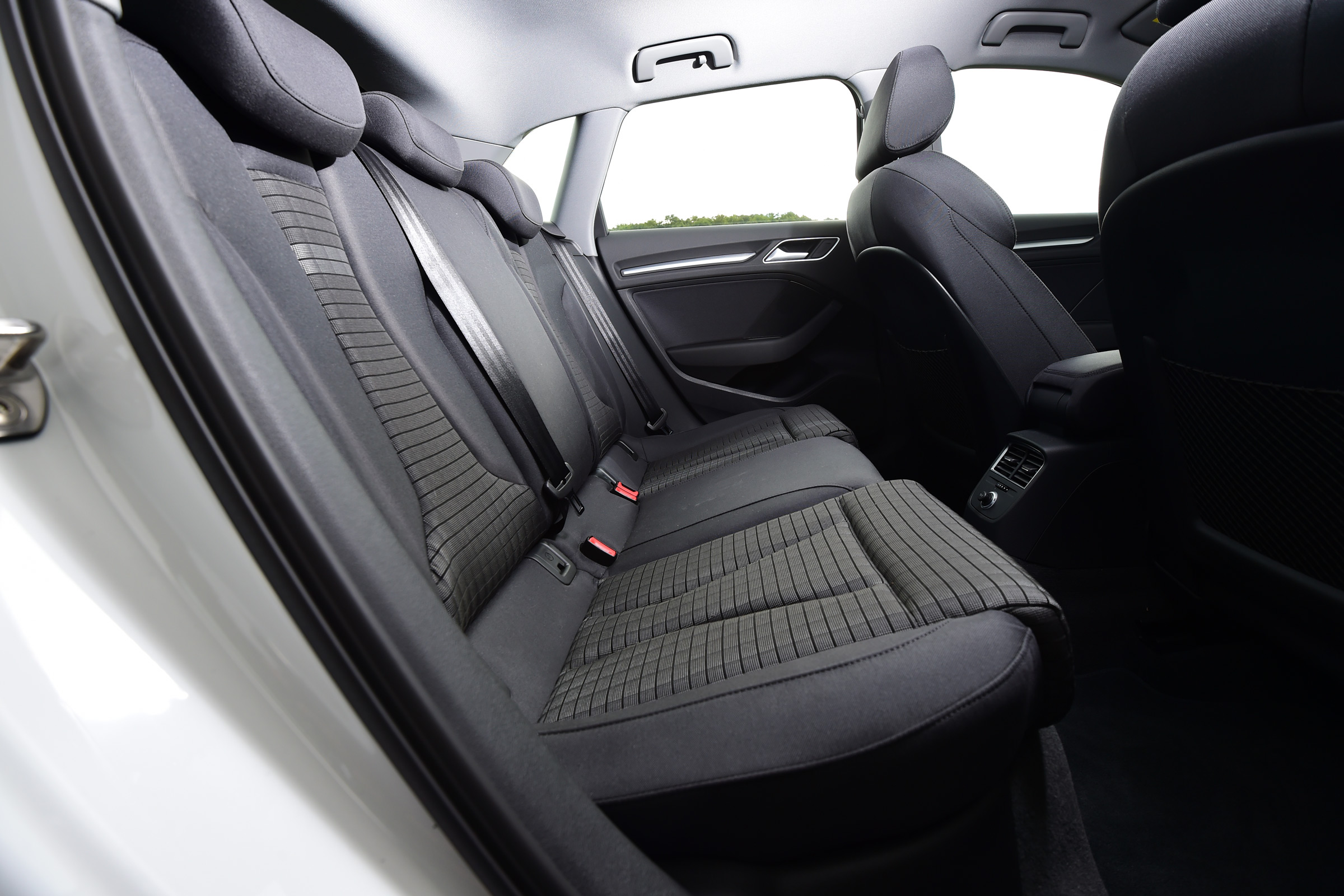 Audi A3 e-tron - rear seats