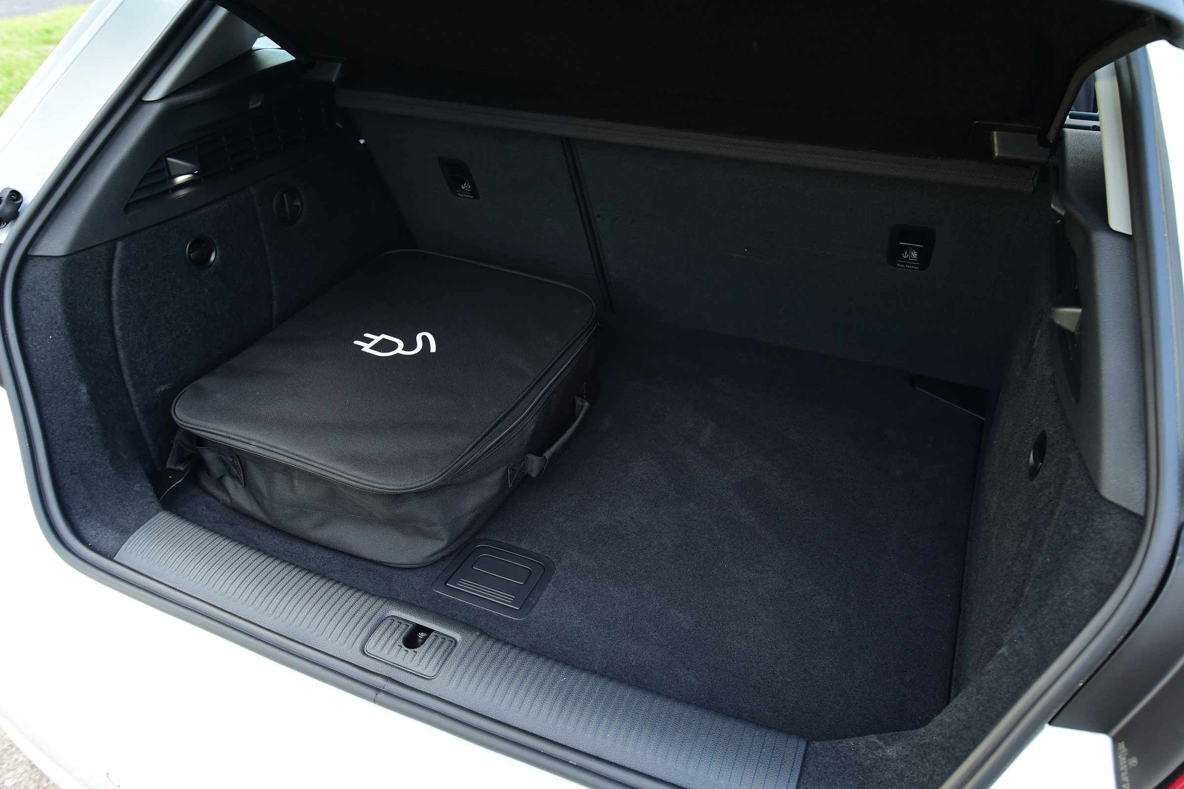 Audi A3 e-tron - boot