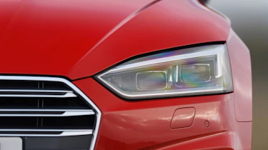 Audi S5 Coupe - front light detail