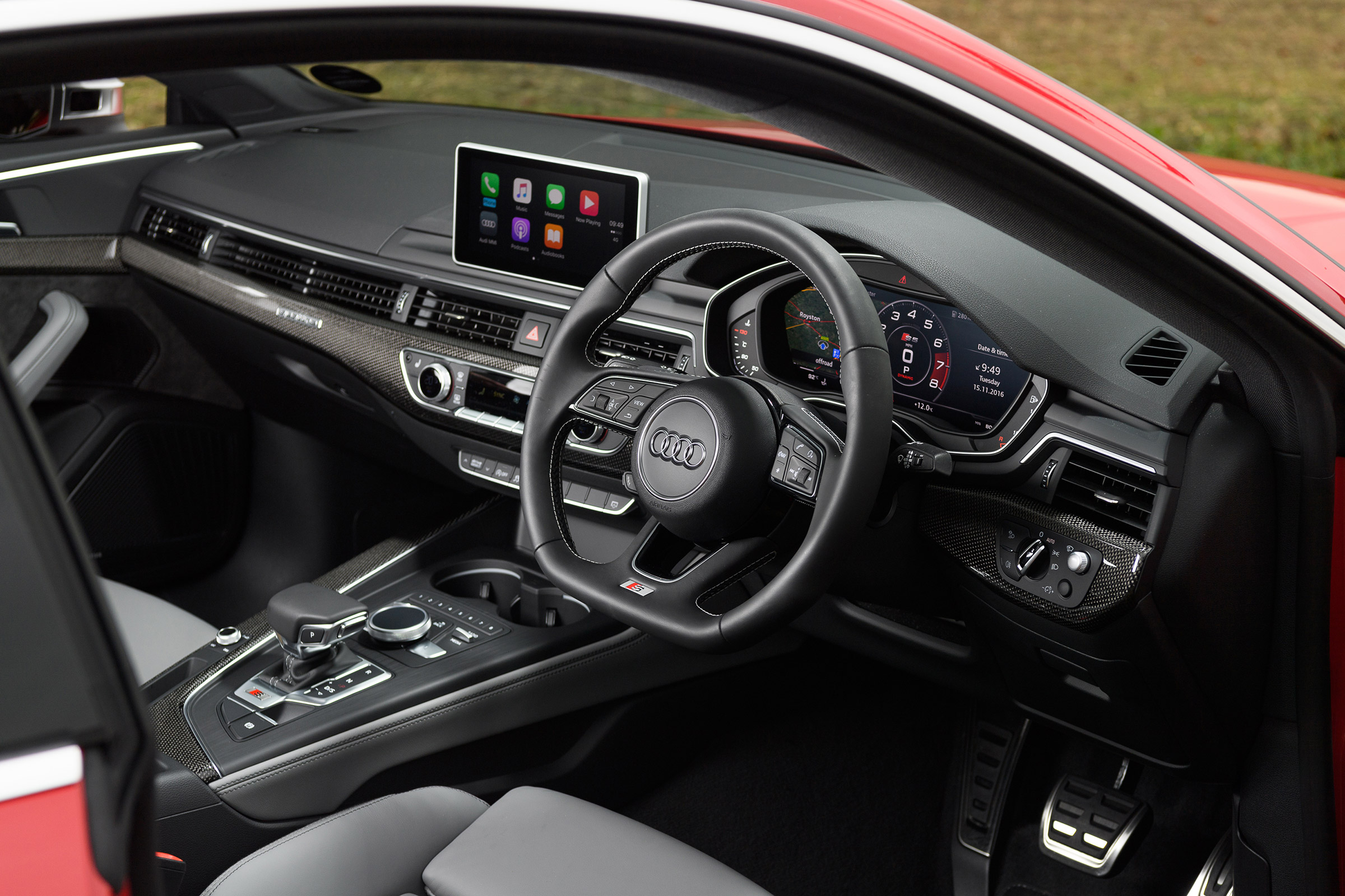 Audi S5 Coupe - interior