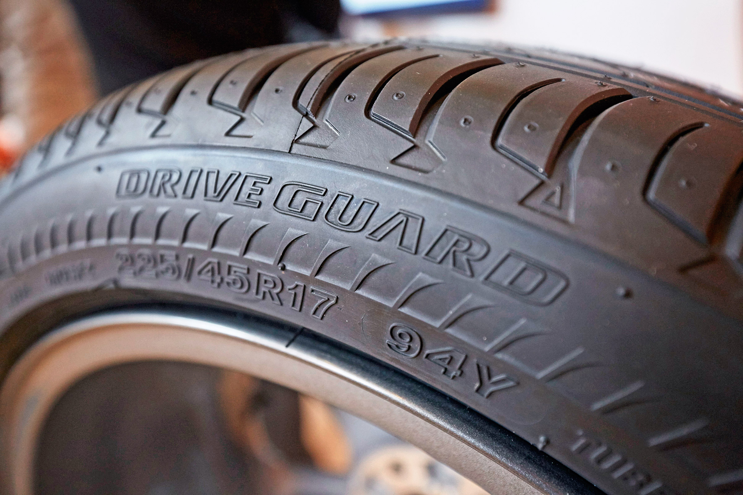 Bridgestone DriveGuard run-flat