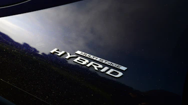 Lexus LC 500h - Hybrid badge