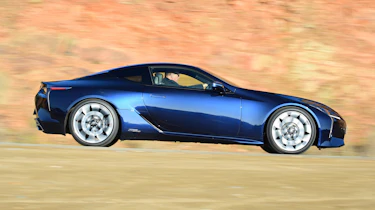 Lexus LC 500h - side
