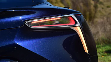 Lexus LC 500h - rear light detail