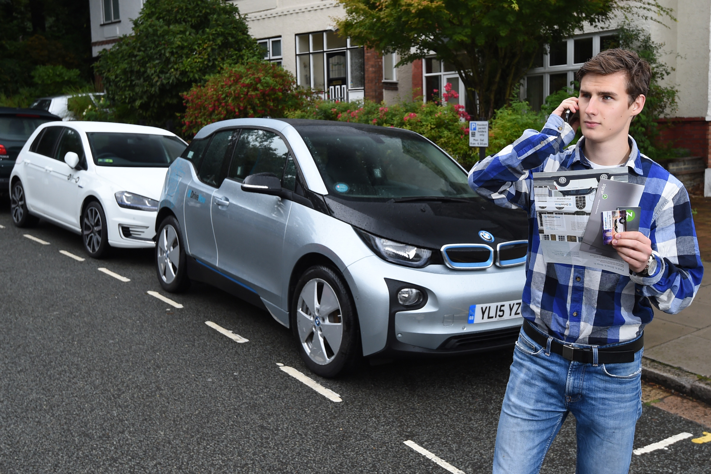 Ultimate guide to car sharing - header
