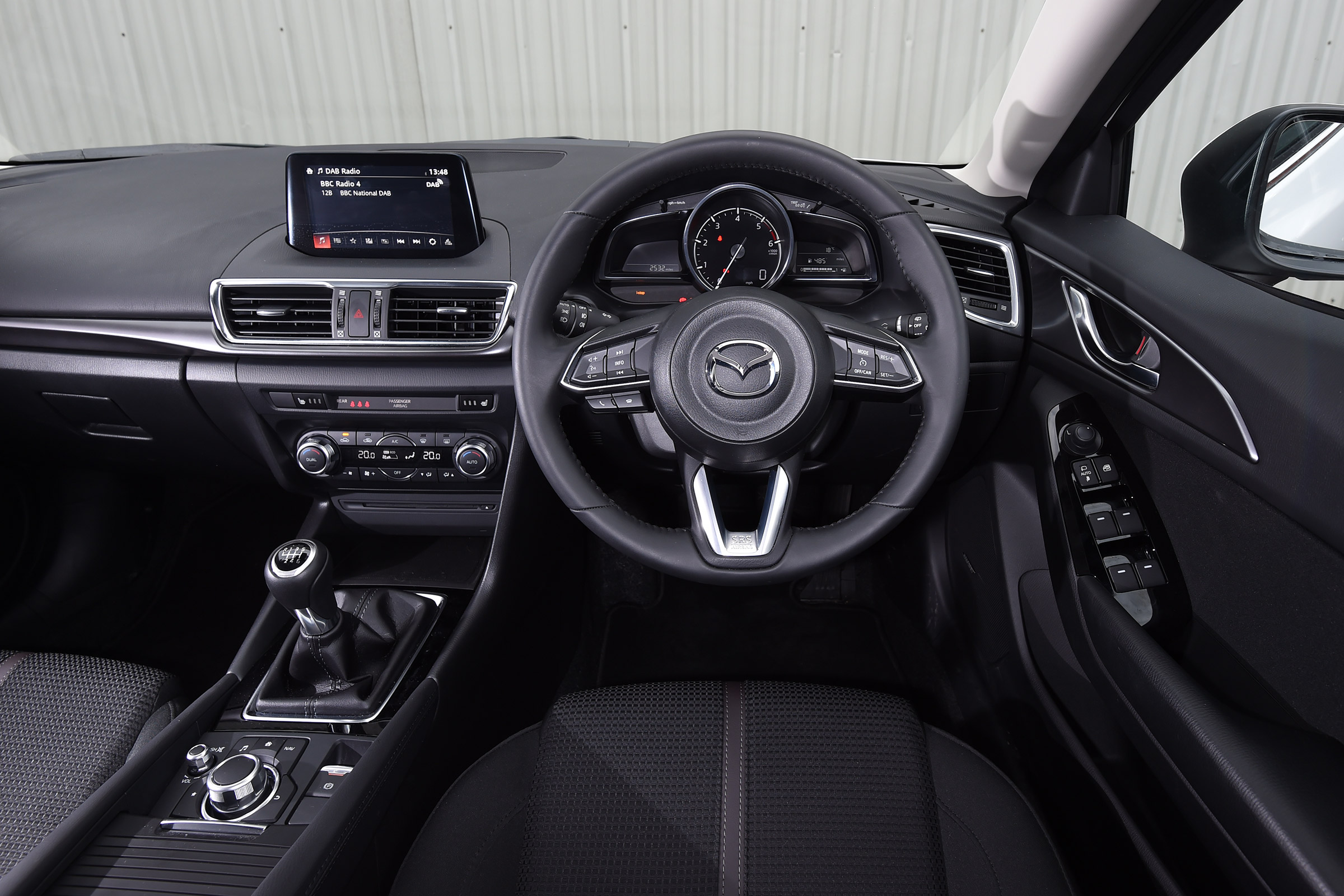 Mazda 3 - dash