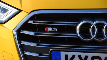 Audi S3 Saloon 2017 - front grille