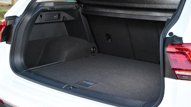 Volkswagen Tiguan SE L - boot