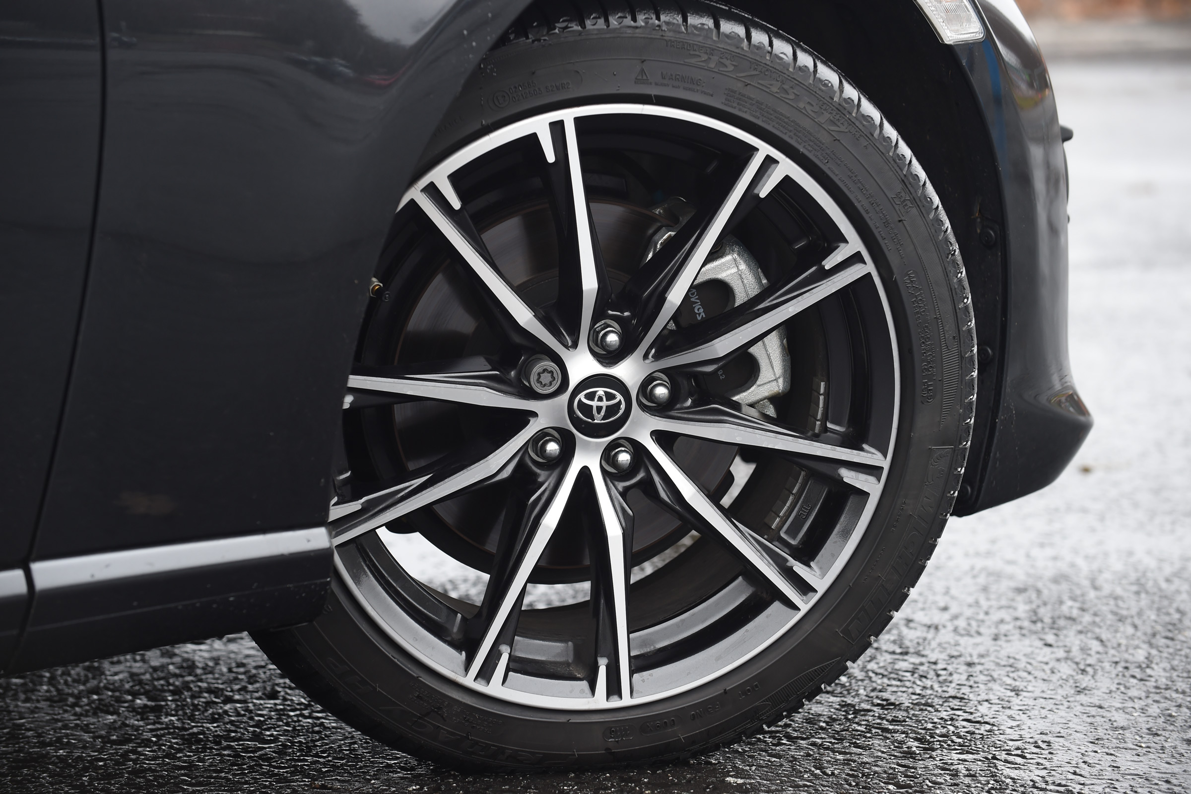 Toyota GT 86 2017 facelift - wheel
