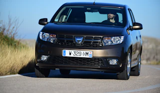 Dacia Sandero 2017 facelift cornering