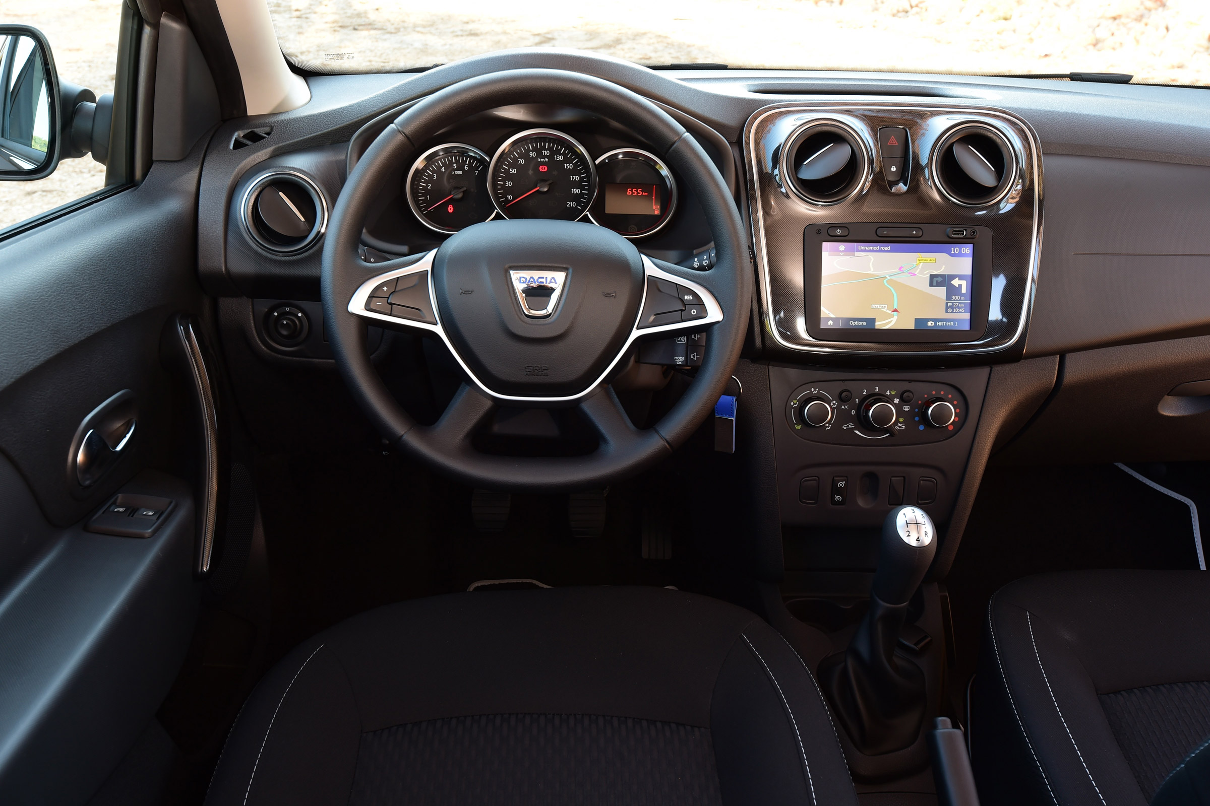 Dacia Sandero 2017 facelift dash