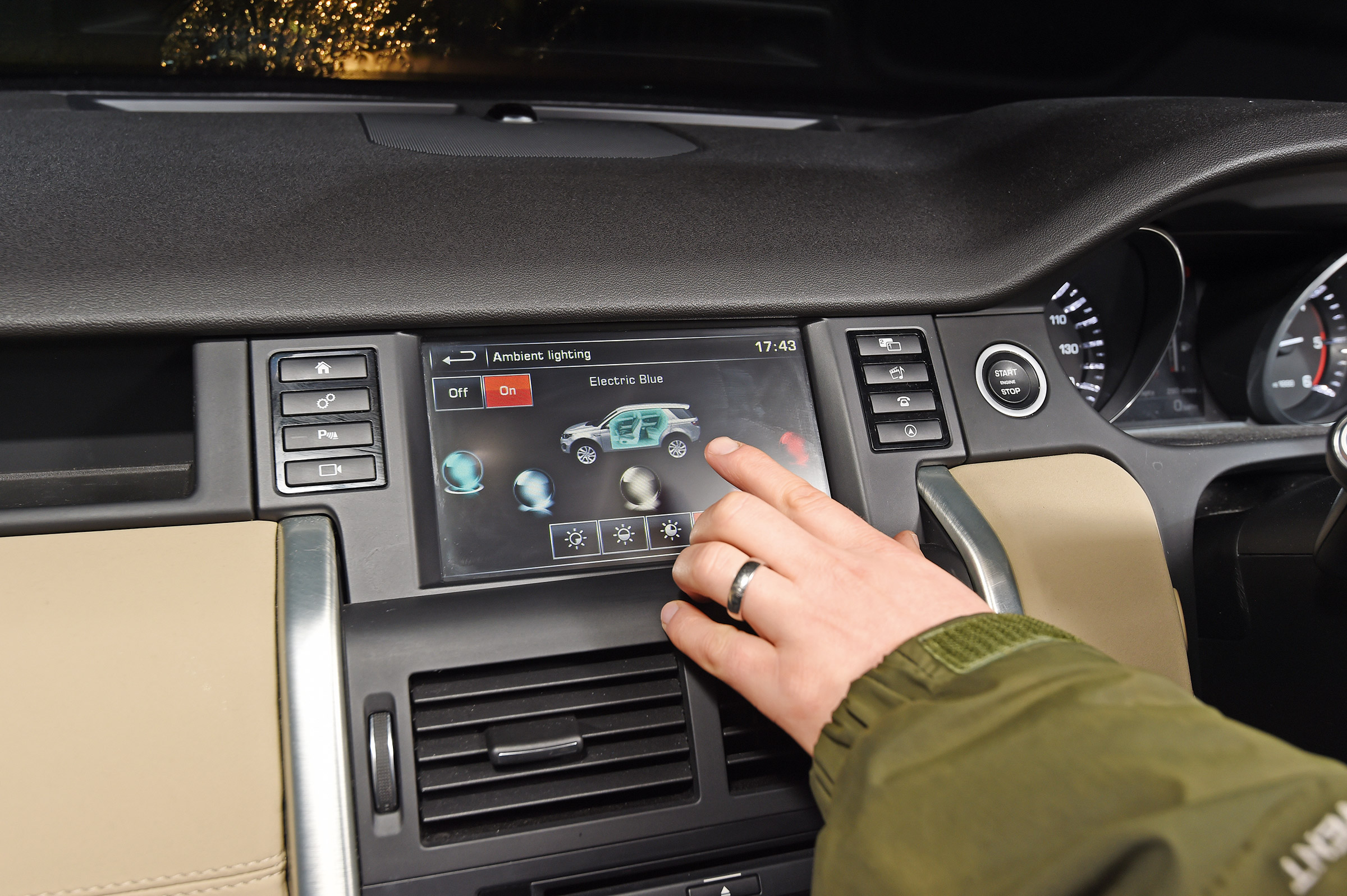 Land Rover Discovery Sport long-term - fifth report touchscreen