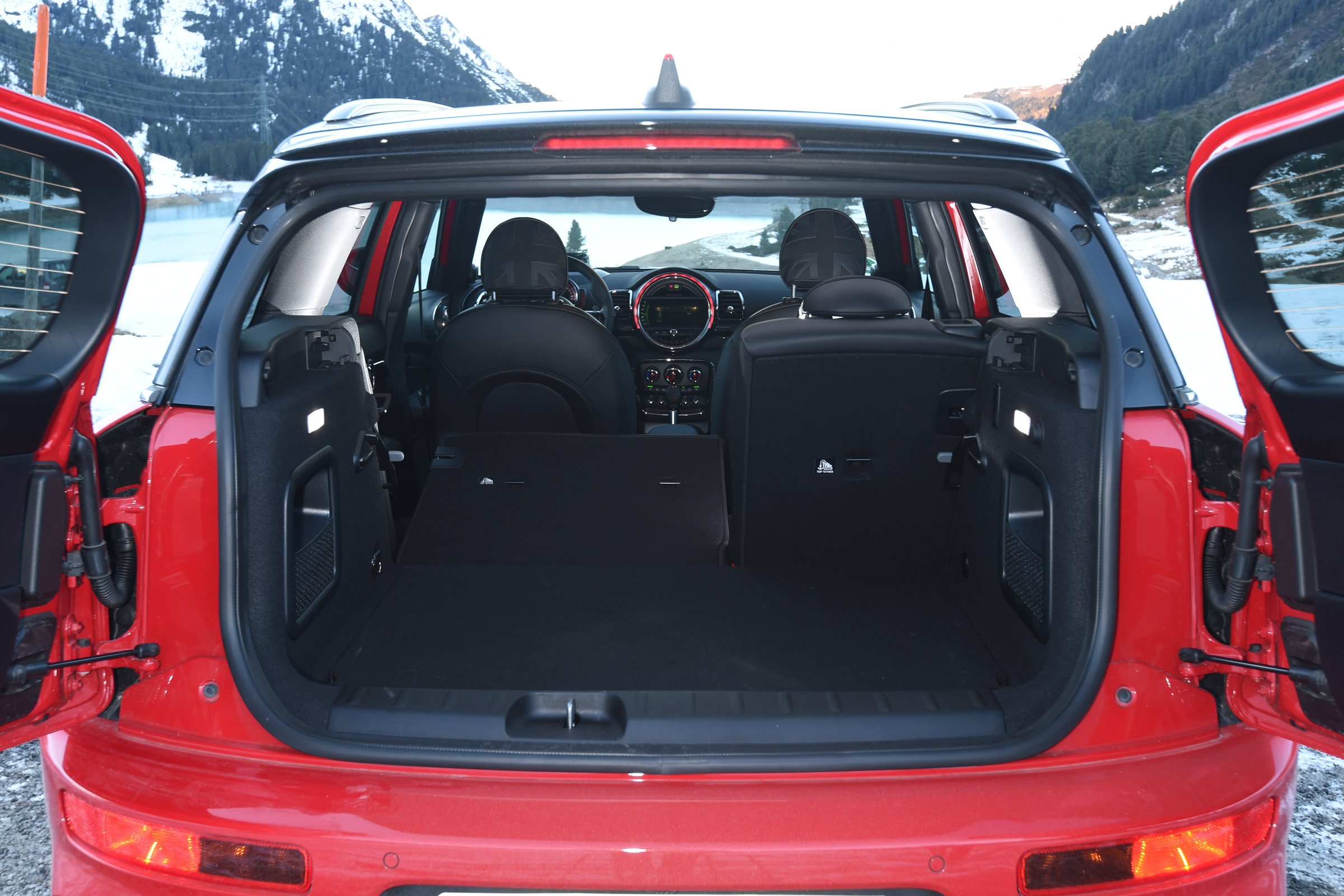 New MINI Clubman JCW 2017 boot