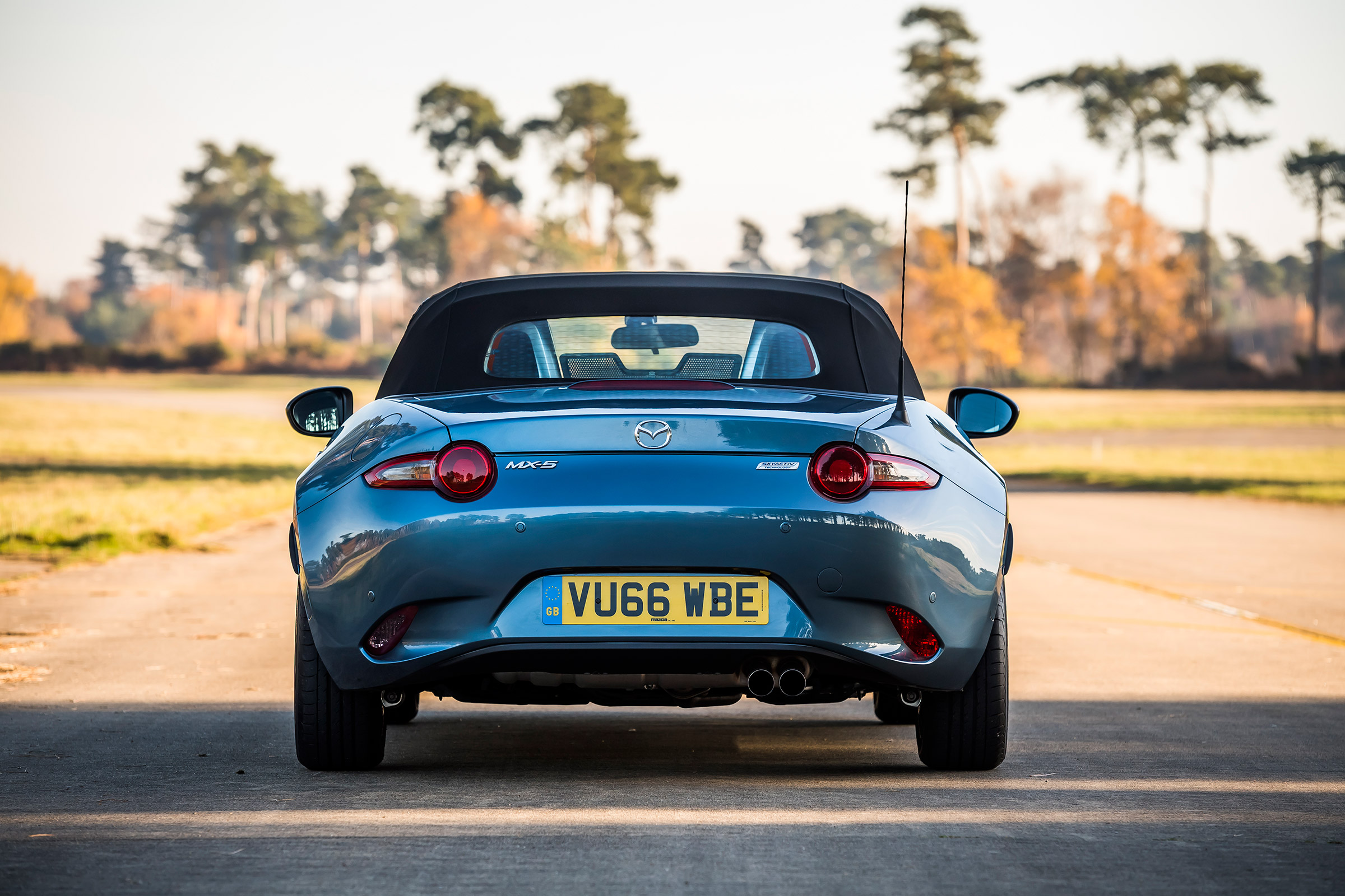 Mazda MX-5 Arctic 