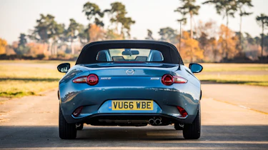 Mazda MX-5 Arctic