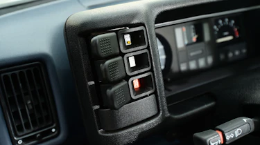 Ford Fiesta Mk2 - buttons