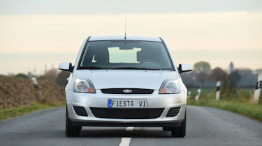 Ford Fiesta Mk5 - front