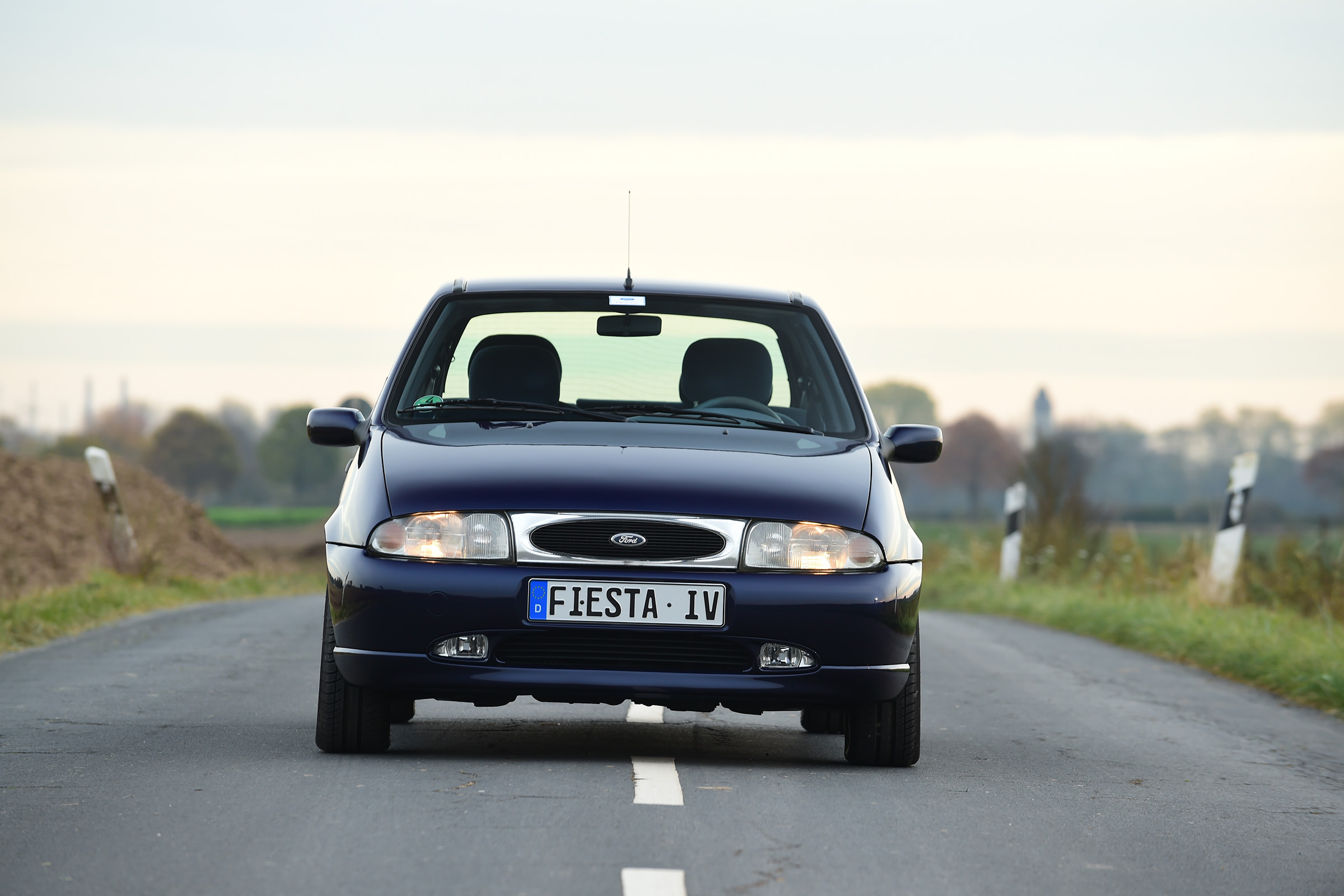 Ford Fiesta Mk4 - front