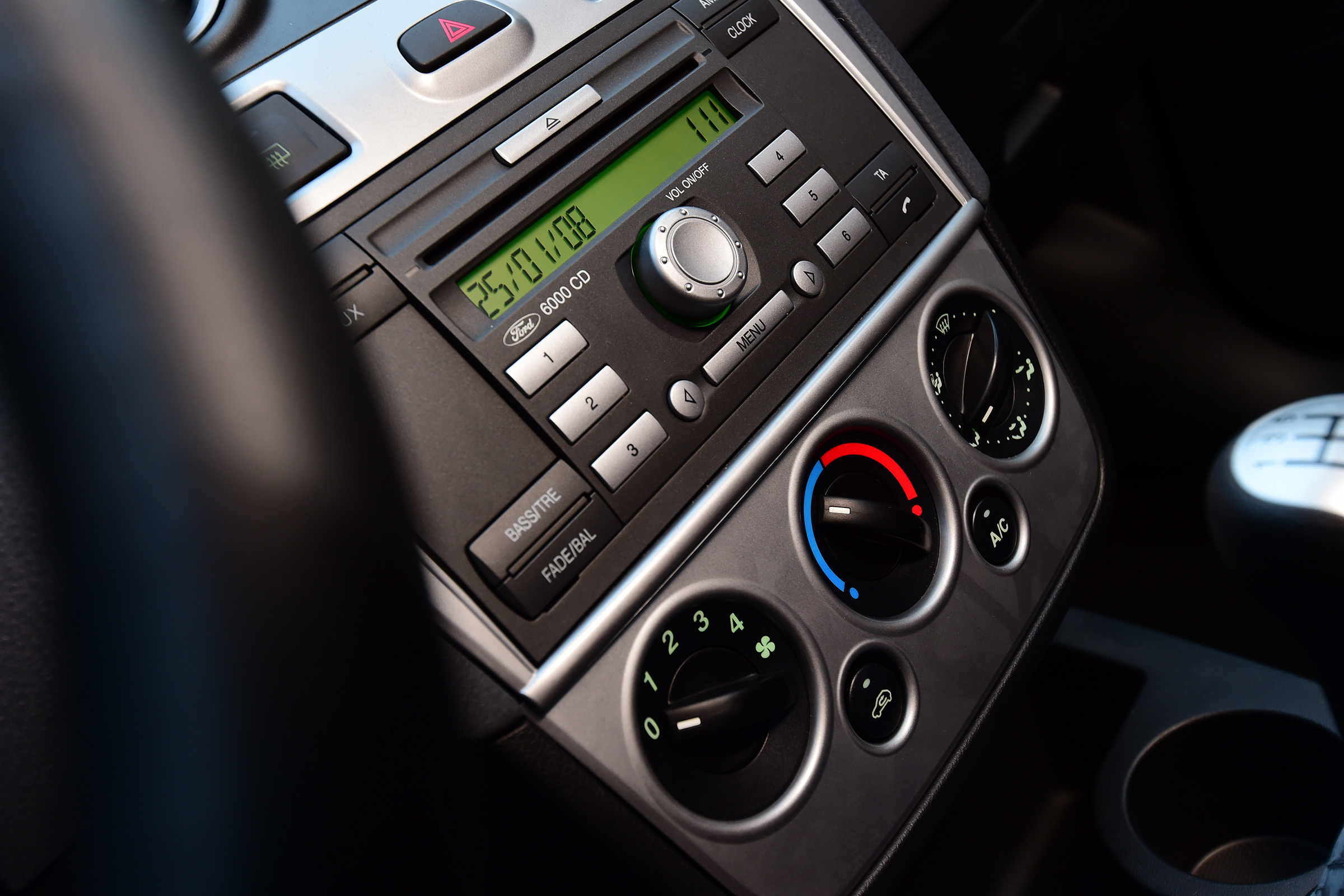Ford Fiesta Mk5 - dashboard