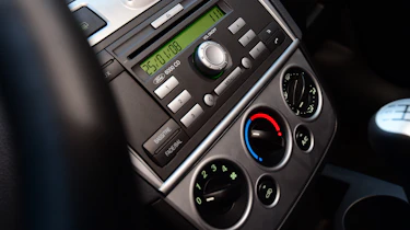 Ford Fiesta Mk5 - dashboard
