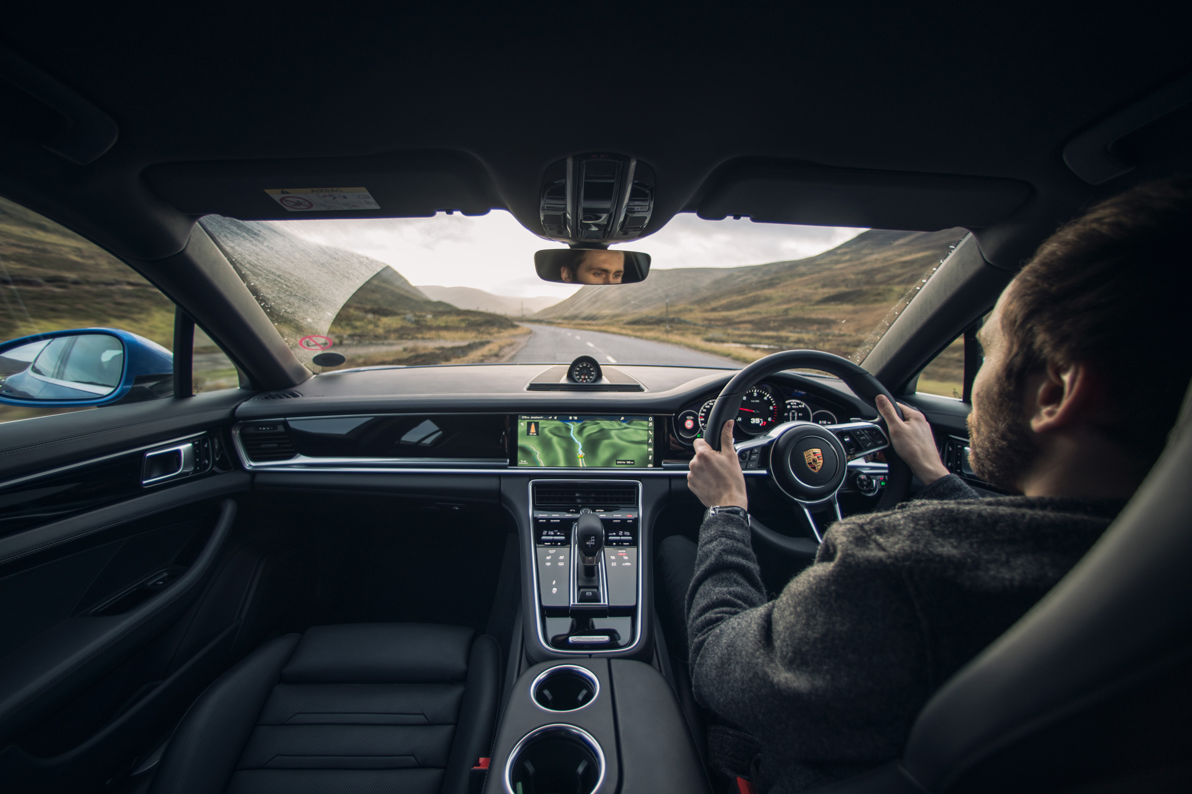 Porsche Panamera 4S diesel - Johnny driving