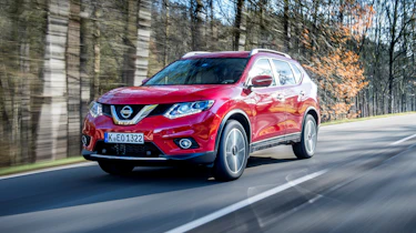 Nissan X-Trail 2.0 diesel - front tracking