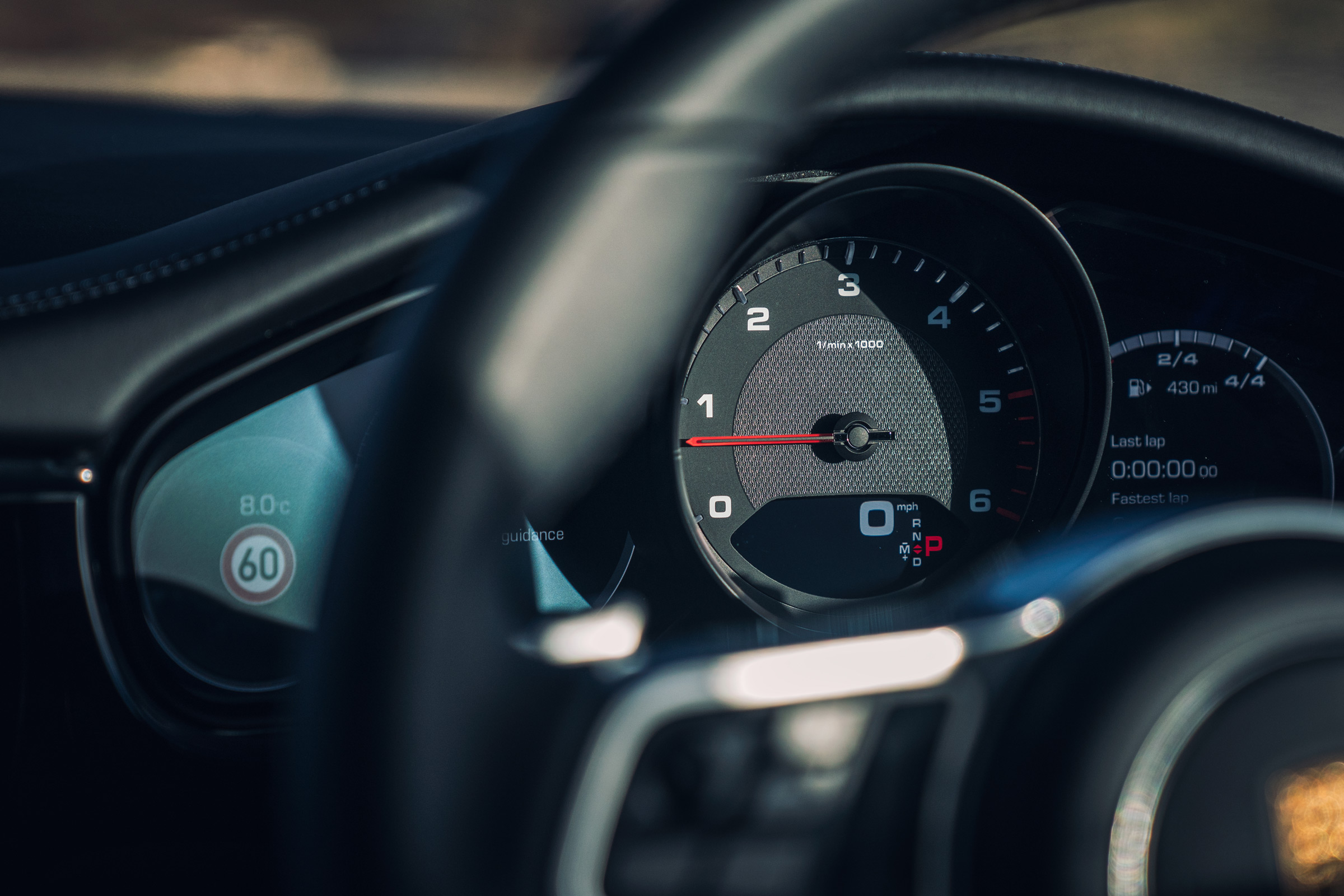 Porsche Panamera 4S diesel - instruments