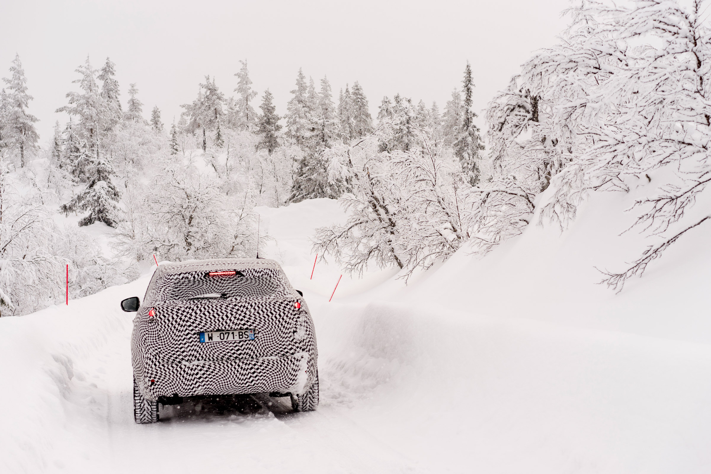 Peugeot 3008 Advanced Grip Control test rear snow