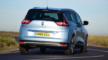 Renault Grand Scenic - rear cornering