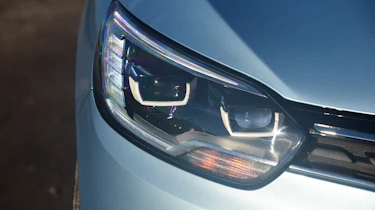Renault Grand Scenic - front light detail
