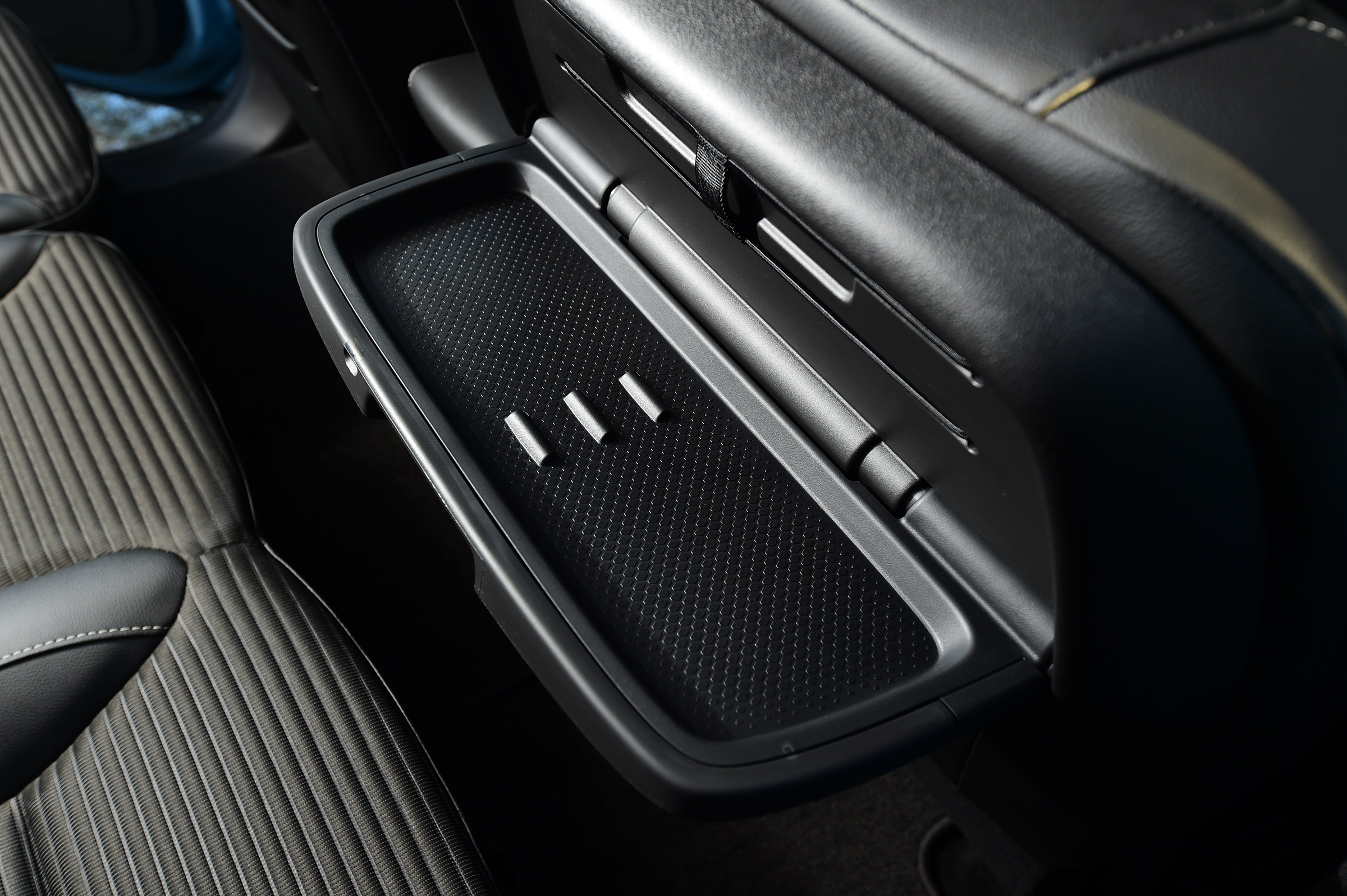Renault Grand Scenic - tray