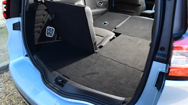 Renault Grand Scenic - boot one seat up