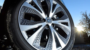 Renault Grand Scenic - wheel detail