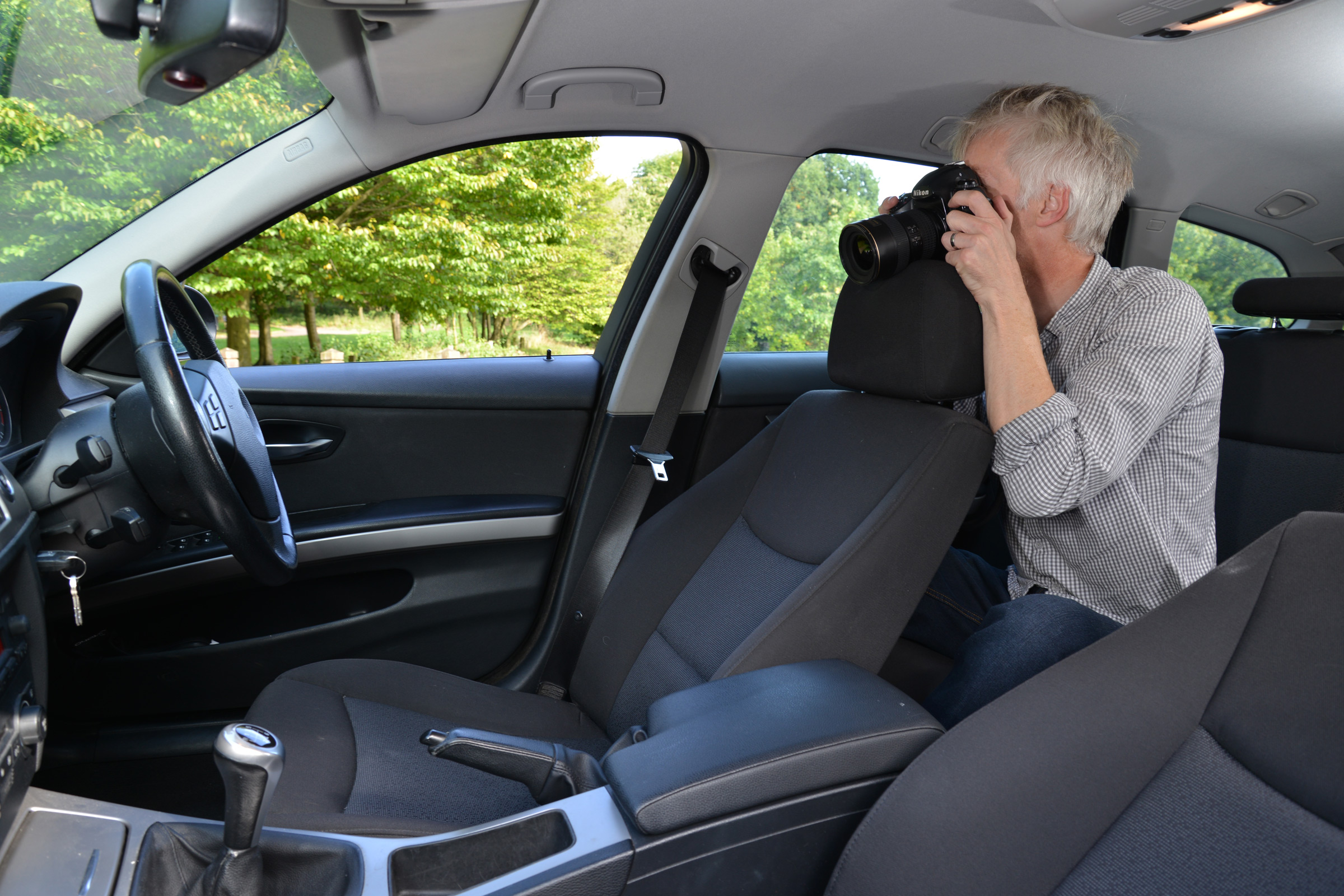 How to photograph your car for sale - photo interior