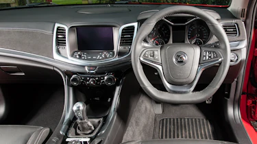 Vauxhall VXR8 Maloo - dash