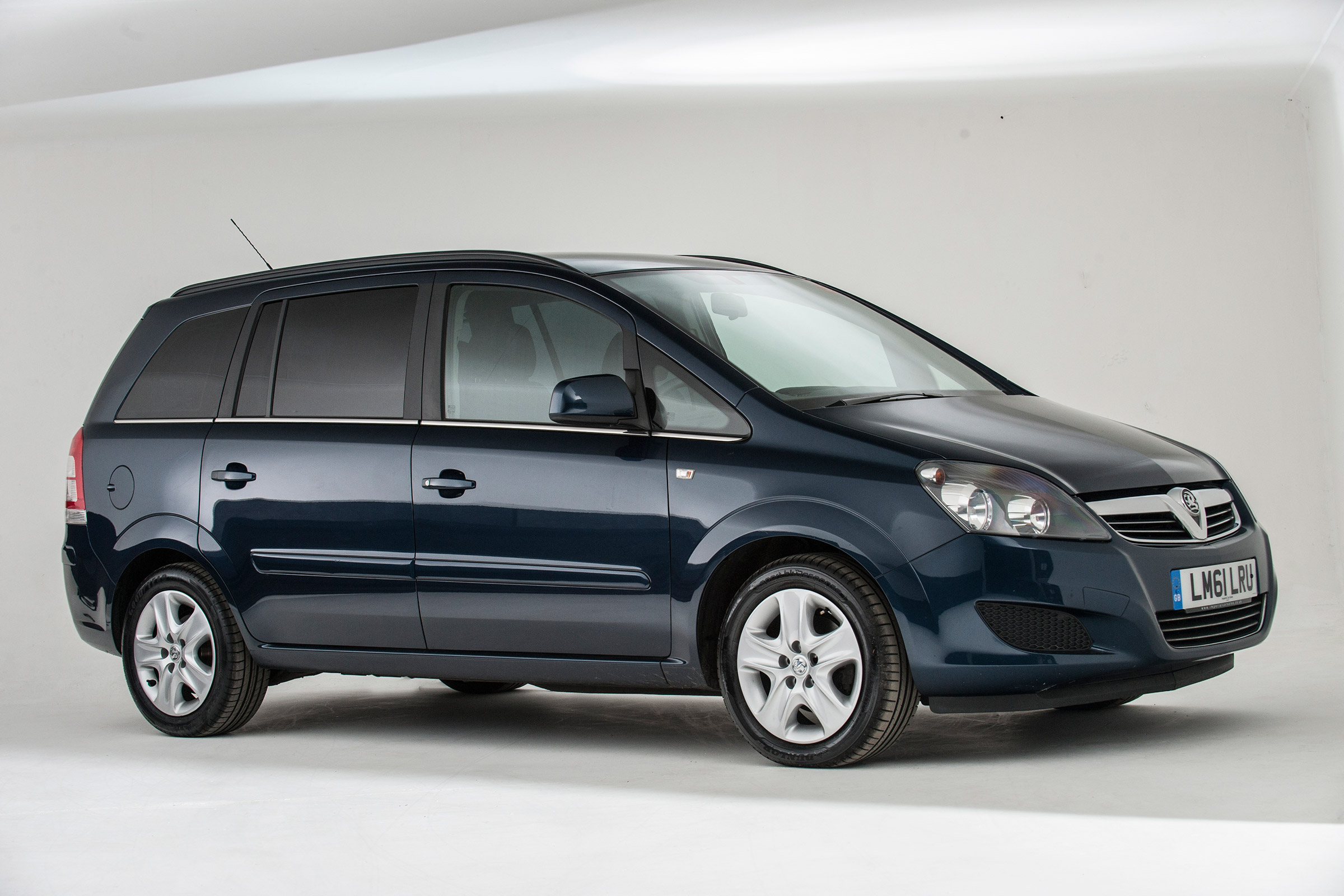 Used Vauxhall Zafira - front