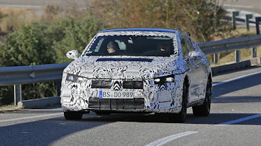 VW Arteon 2017 spy shot 4