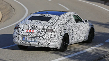 VW Arteon 2017 spy shot 10